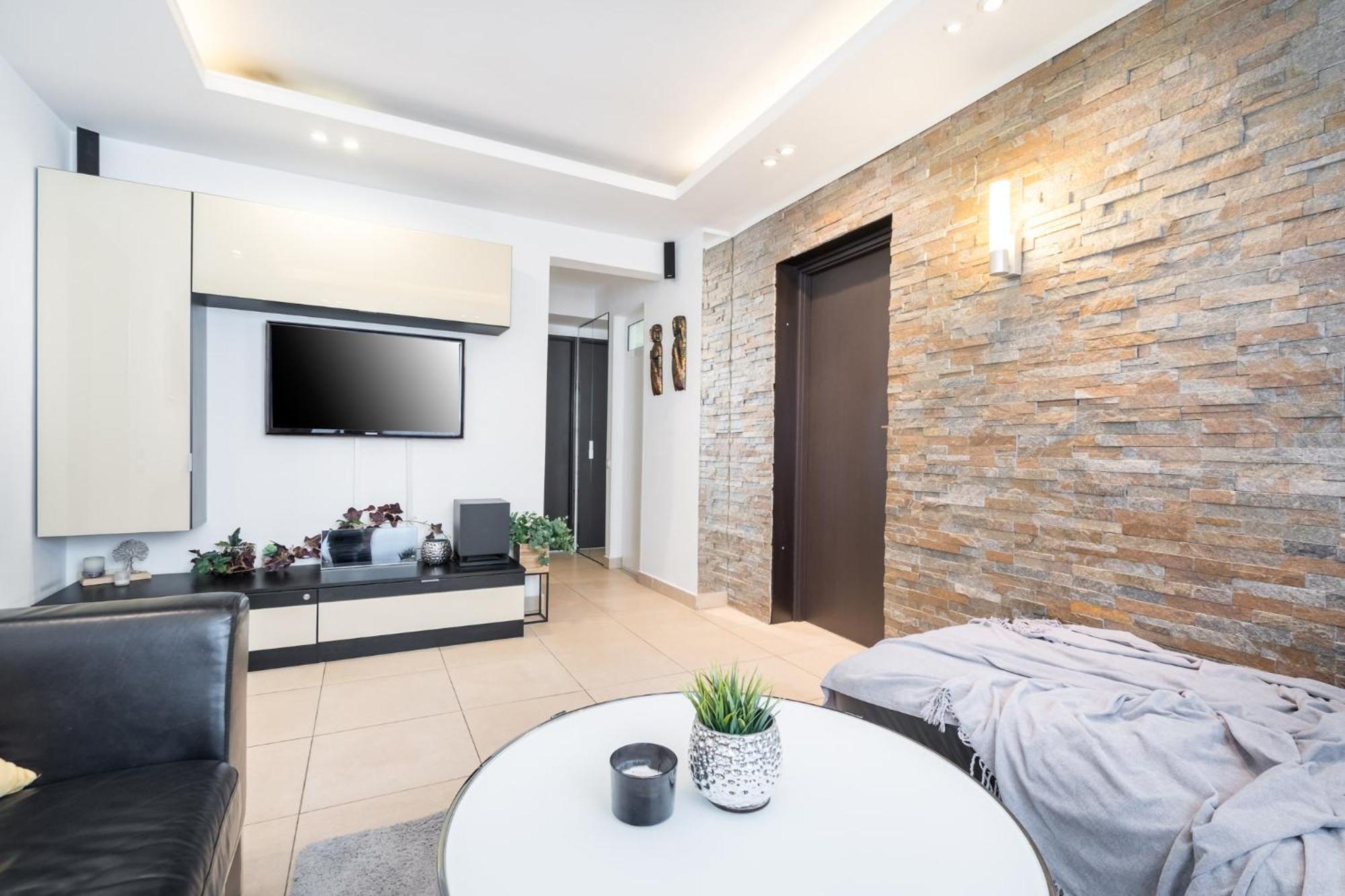 Shangri La Apartament